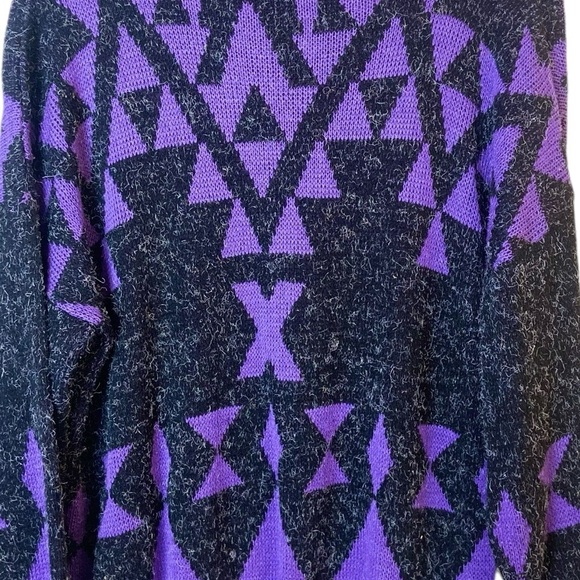 Vintage GFC New York 80’s Black & Purple Geometric Sweater - Picture 13 of 15